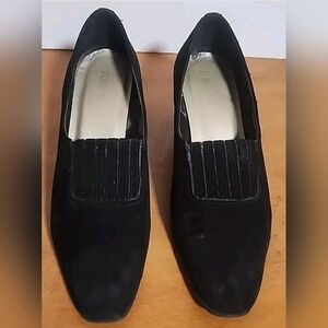 Vtg CALIFORNIA MAGDESIANS Black SUEDE LEATHER Women's Shoes Size 7B